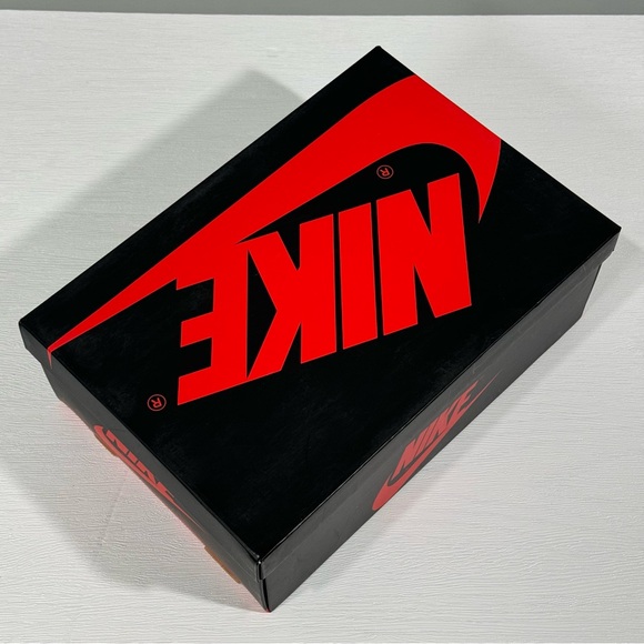 The Jordan 1 Retro Low OG Black Dark Powder Blue (Women's) 8.5W/7M BRAND NEW!! - Picture 3 of 9